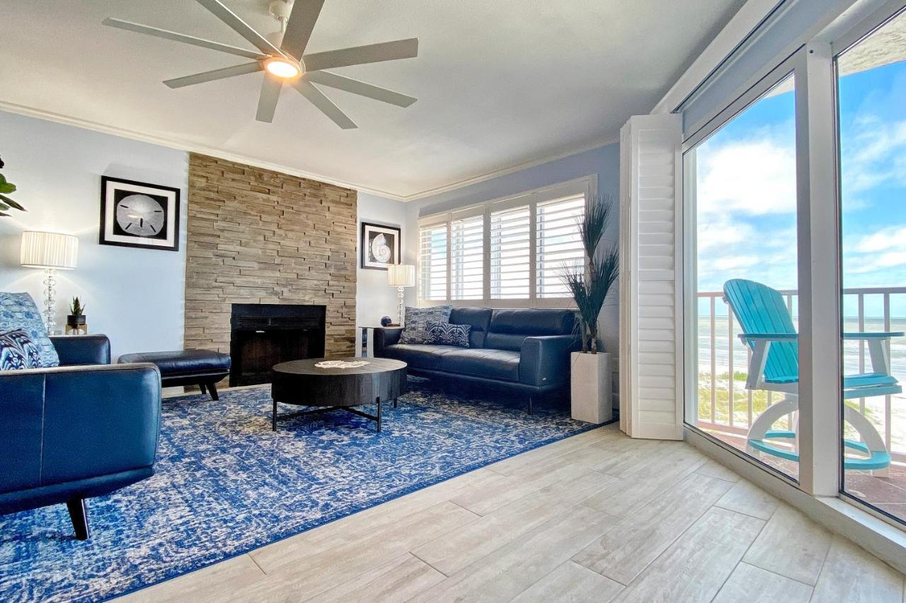 1208 * Clearwater Beach