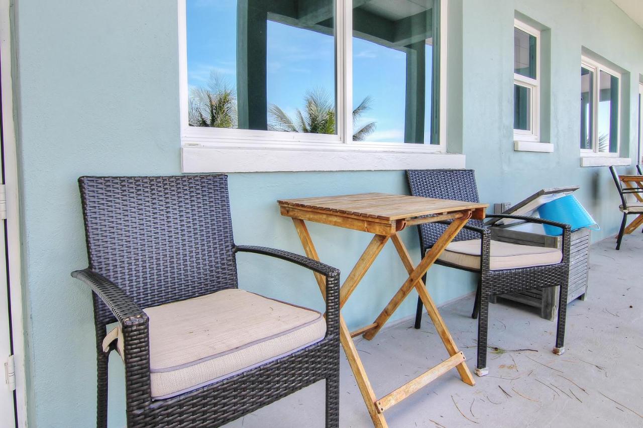Bungalow Beach Place 7 Hotel