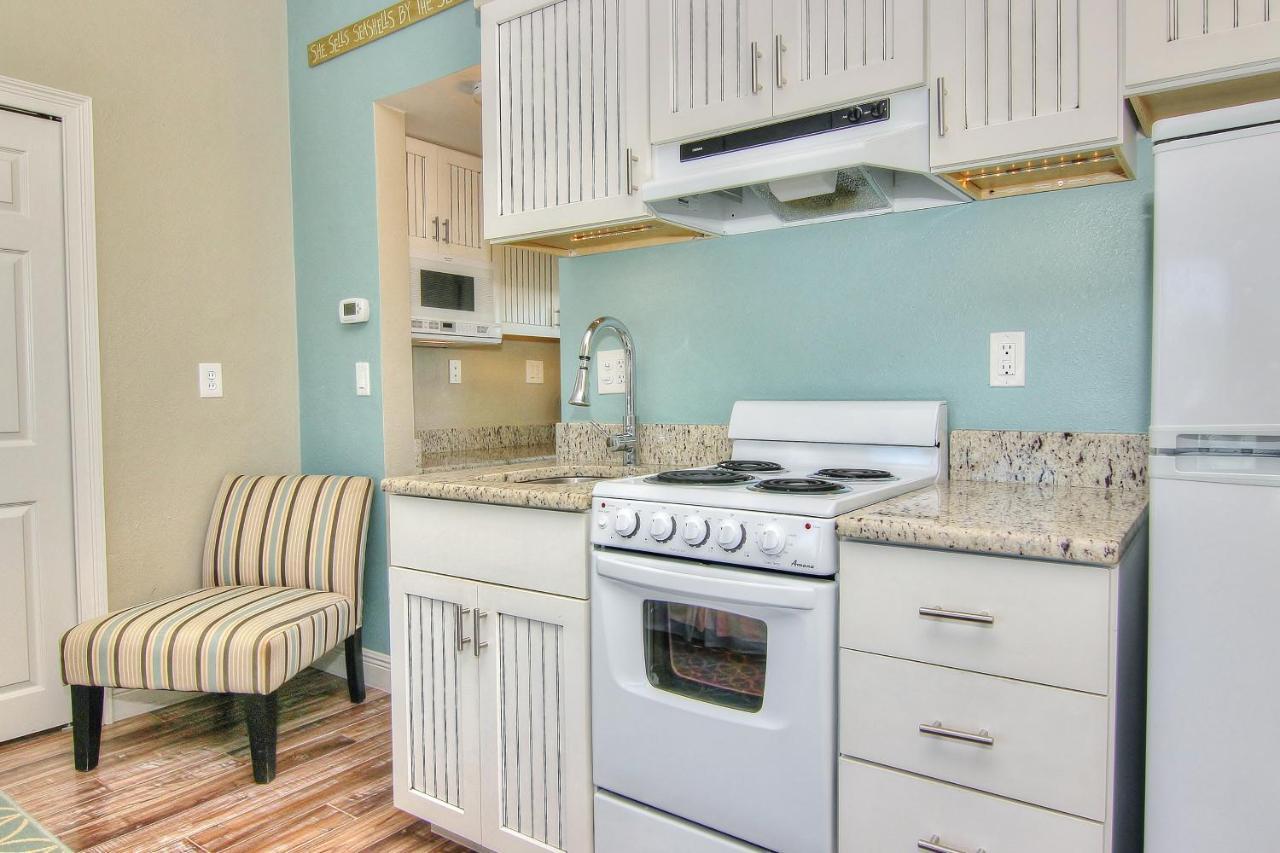 Bungalow Beach Place 6 *