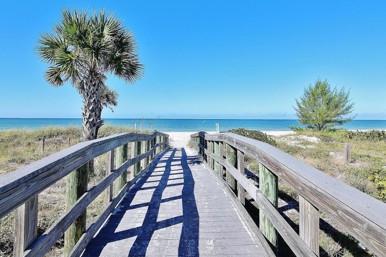 Intercoastal 203 Hotel *