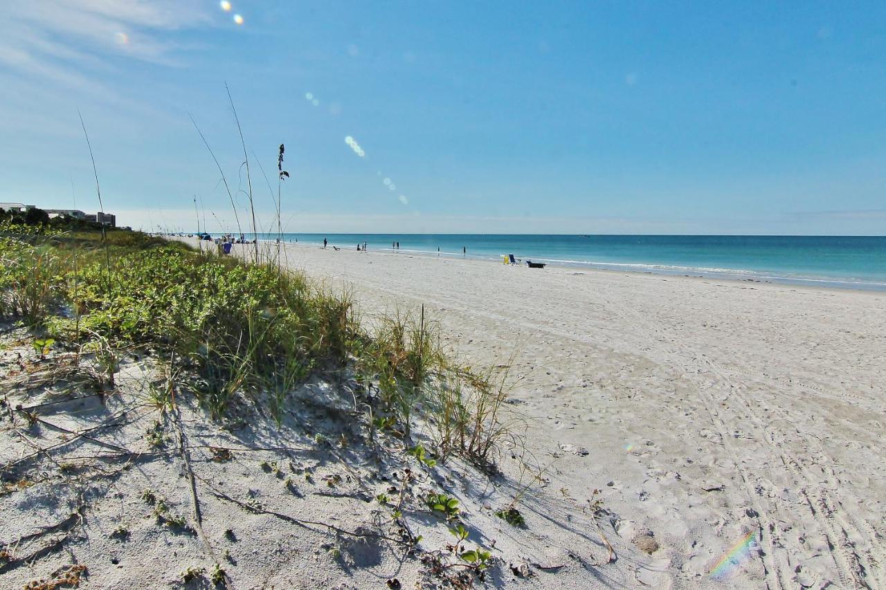 Sea Isle Villas F Hotel