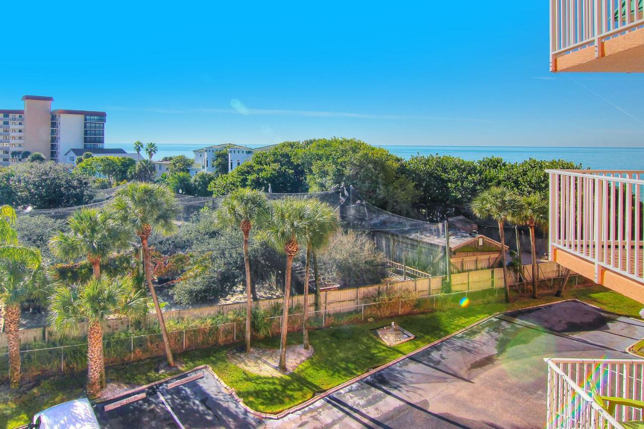 1403 Clearwater Beach
