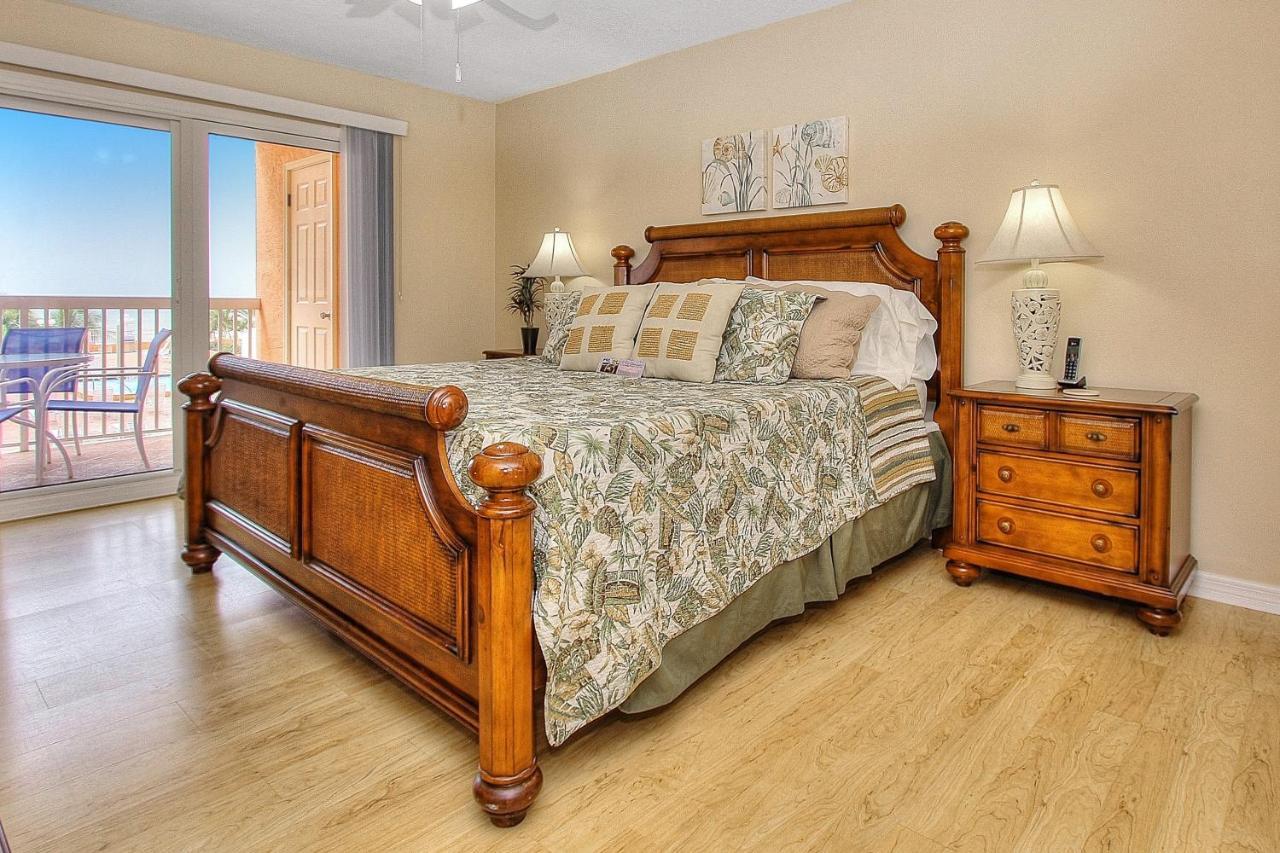 Apartment 2202
