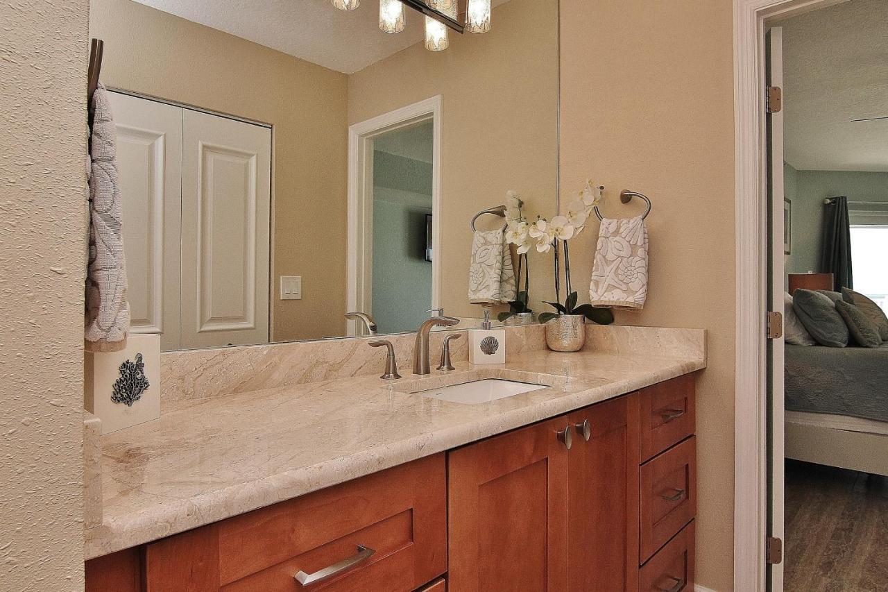 Lighthouse Pointe 402 Clearwater Beach