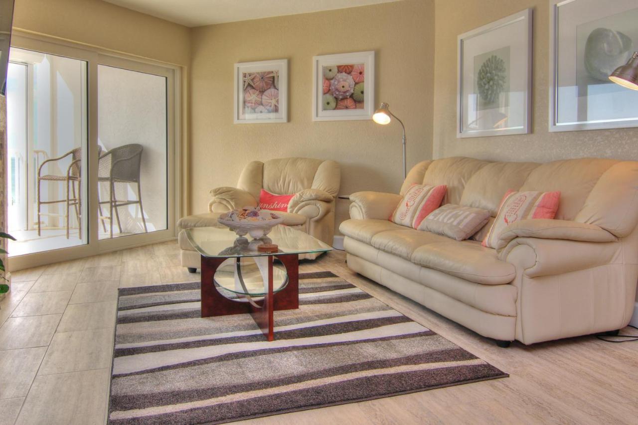 Lighthouse Pointe 402 Apartment *