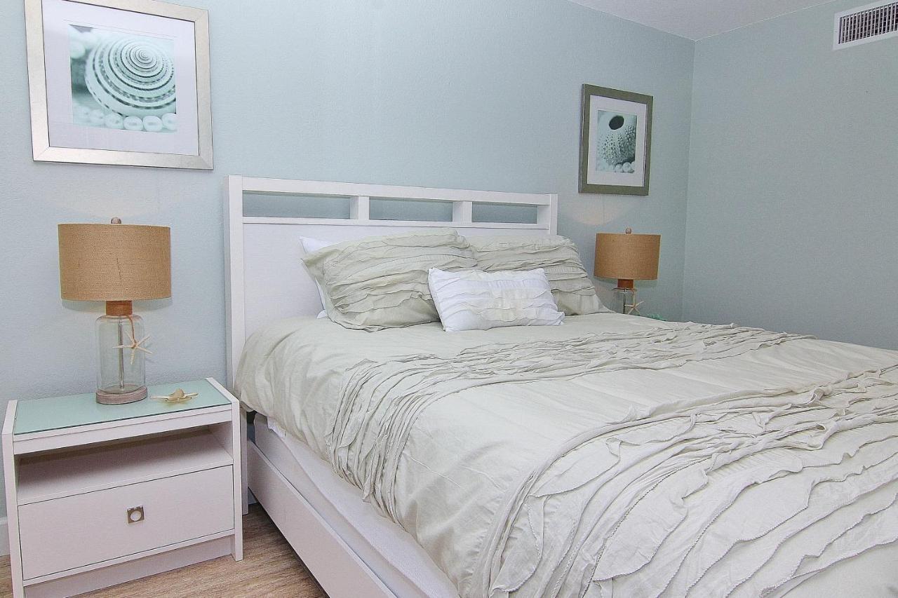 Apartment Lighthouse Pointe 402