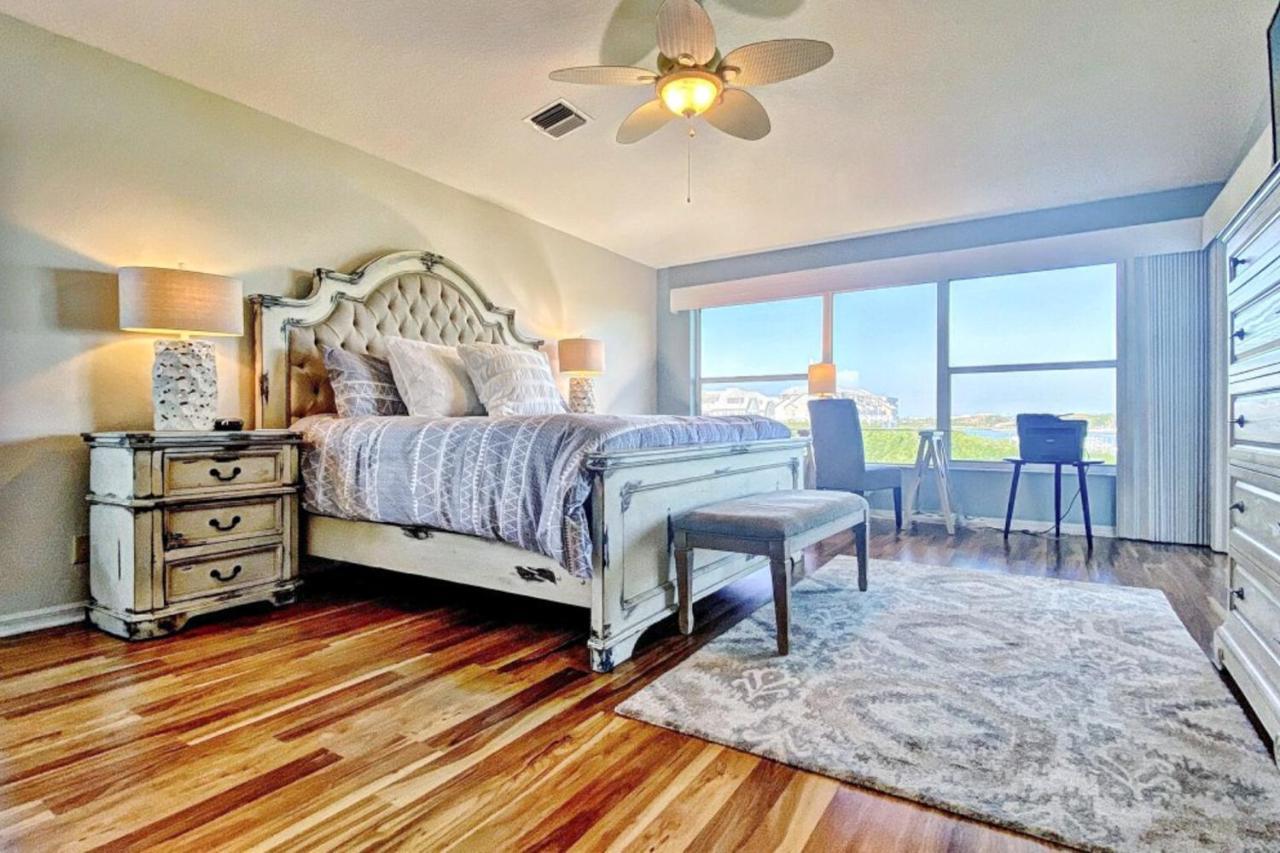 Mariner's Pointe 503