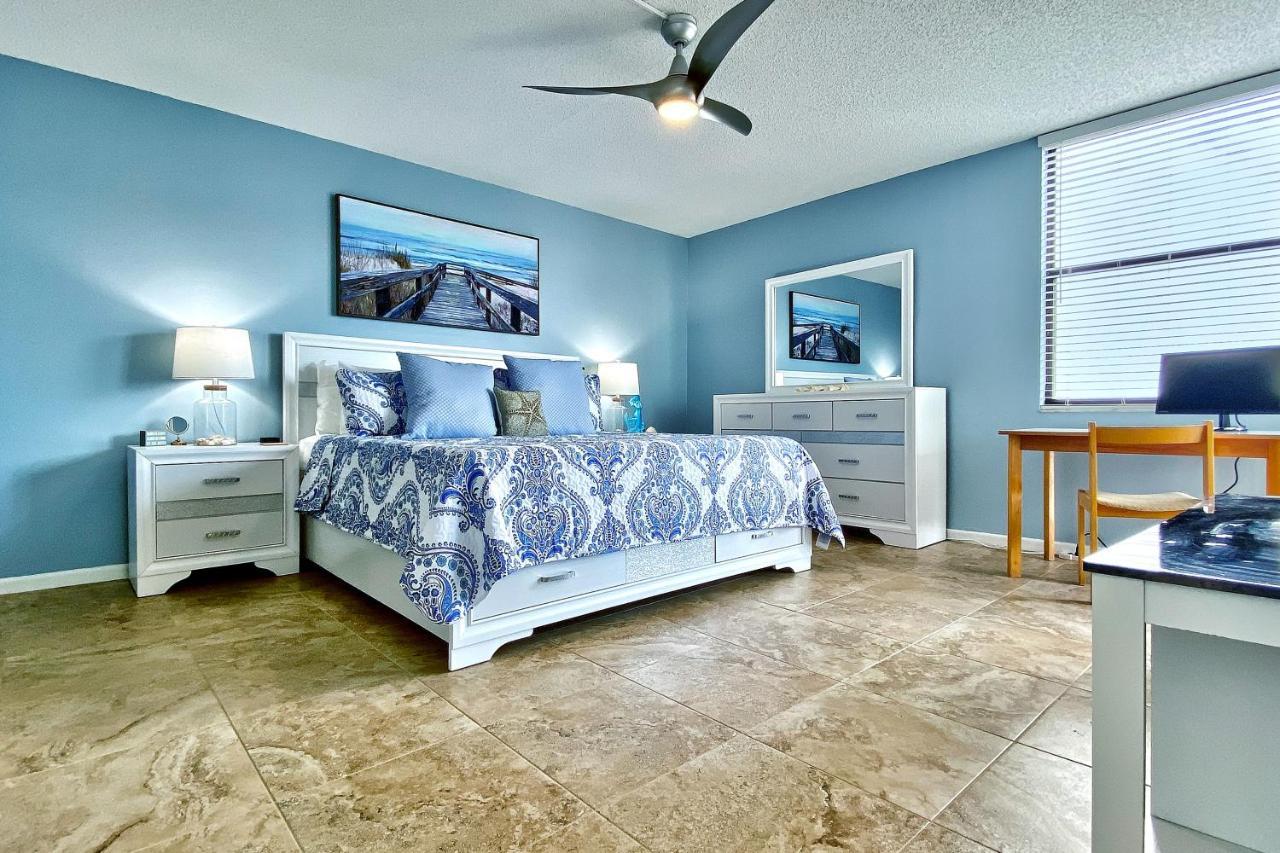 Quiet Waters D4 * Clearwater Beach