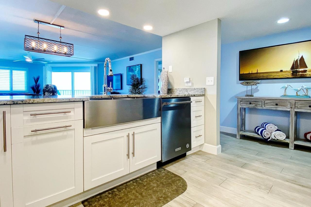 1208 Clearwater Beach