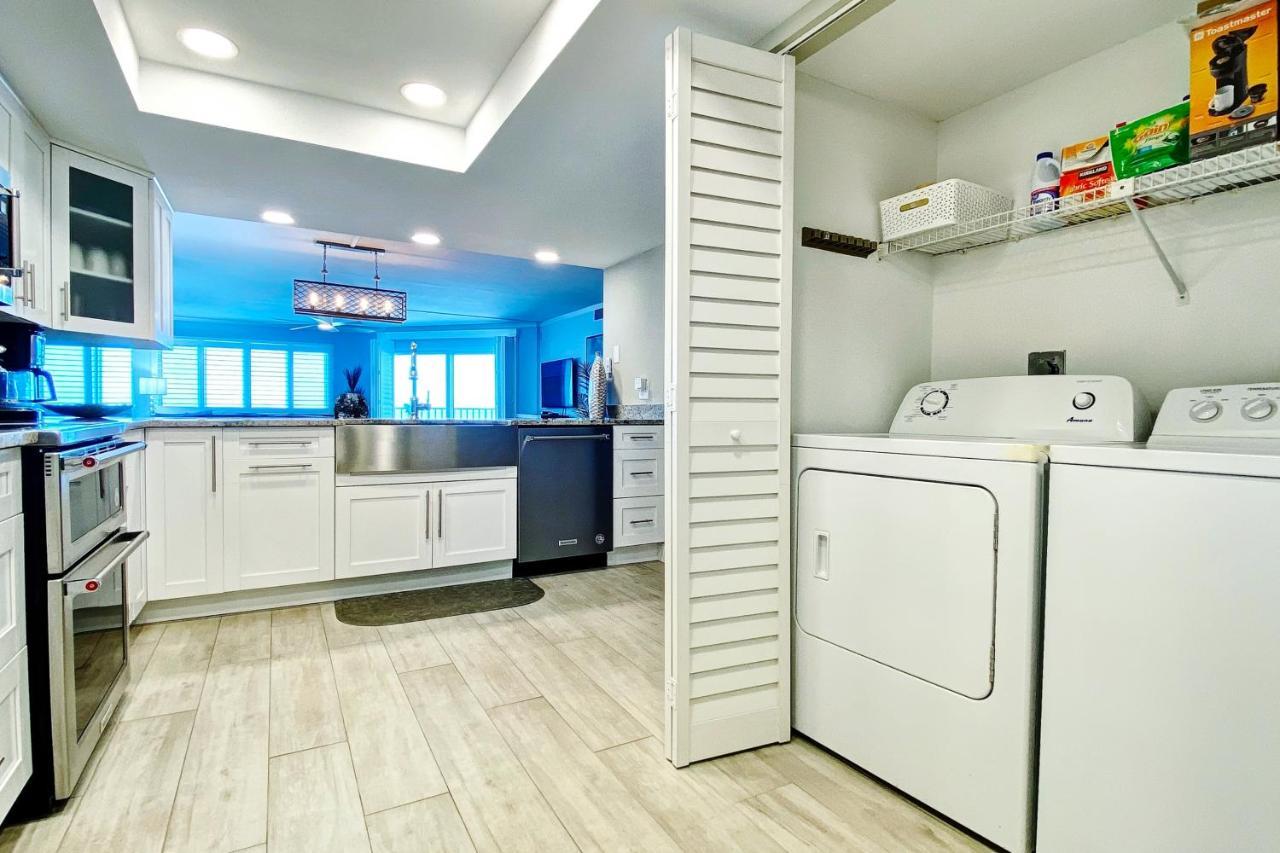 1208 * Clearwater Beach