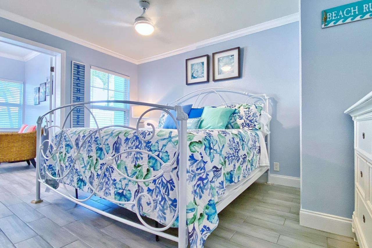 Barefoot Beach E102 Apartment Clearwater Beach