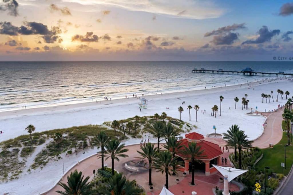 Waterfront -3br - 2kings -pool Balcony - *