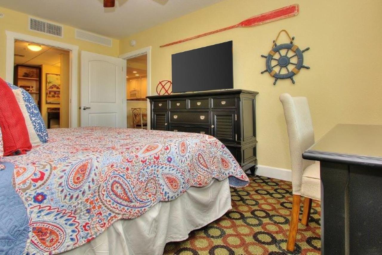 Apartment Harborside At Marker Thirty Three 2212
