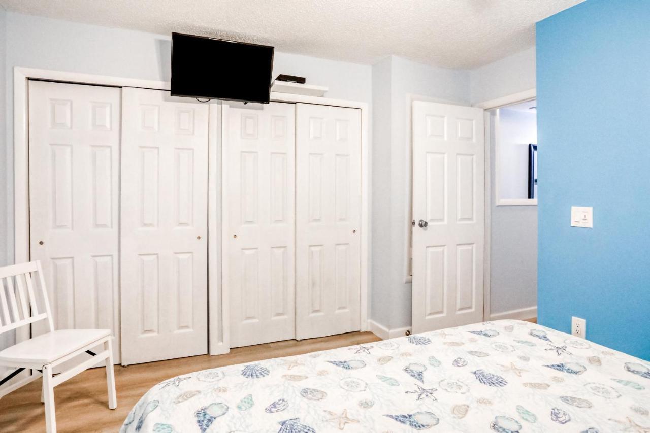 Bay View #120 * Clearwater Beach