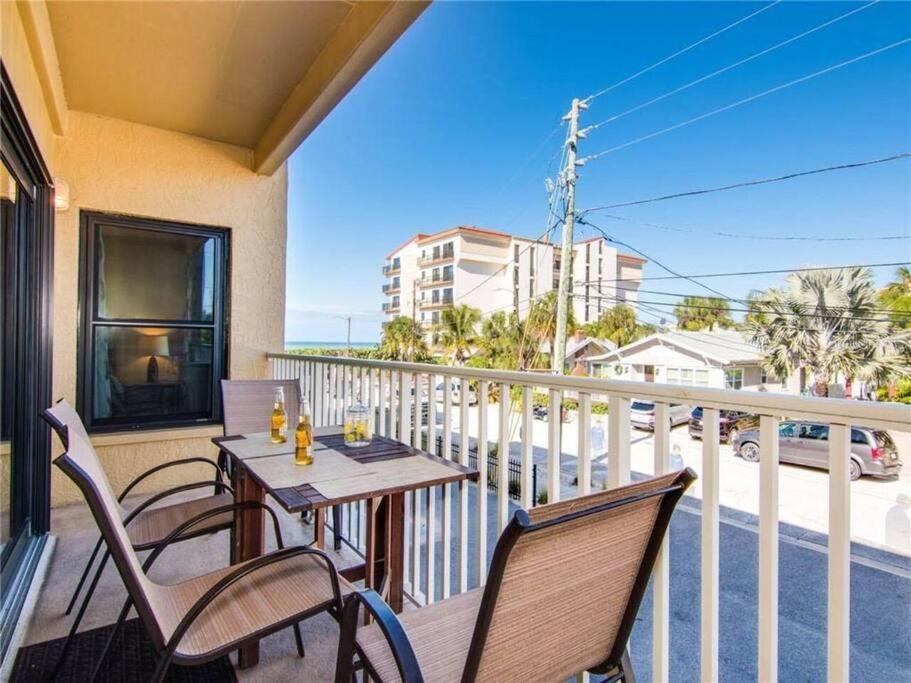 5 Star 30 Steps From L 3m Walk To Rest & Shops Apartment Clearwater Beach