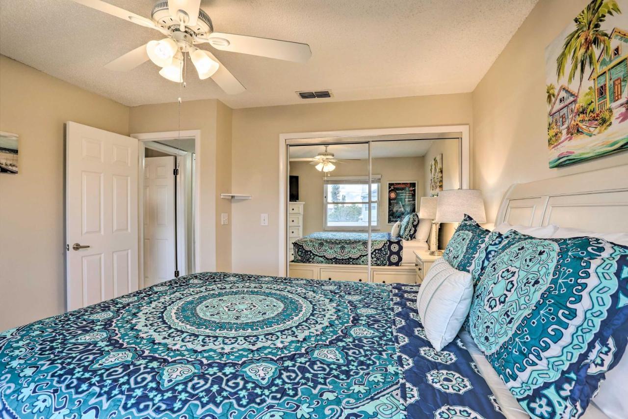 Sea La Vie Sunny Indian Rocks Condo! *