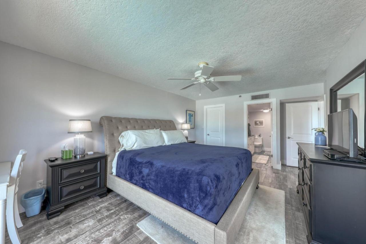 Kandy's #101 * Clearwater Beach