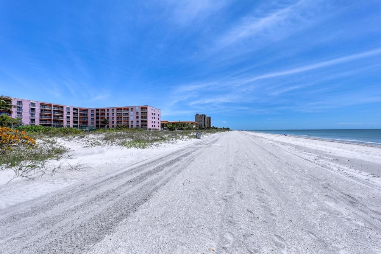Kandy's #101 Clearwater Beach
