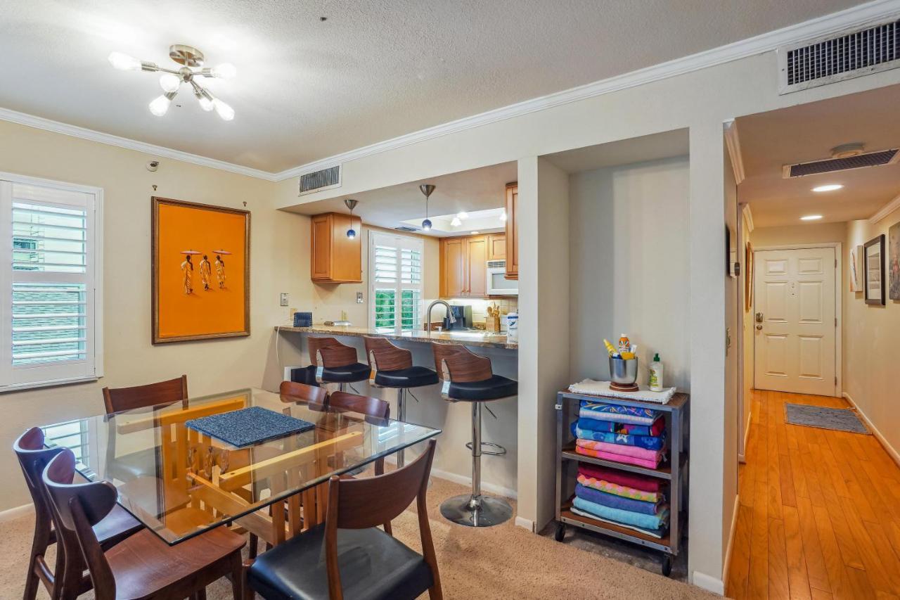 Pelican Pointe 3b *