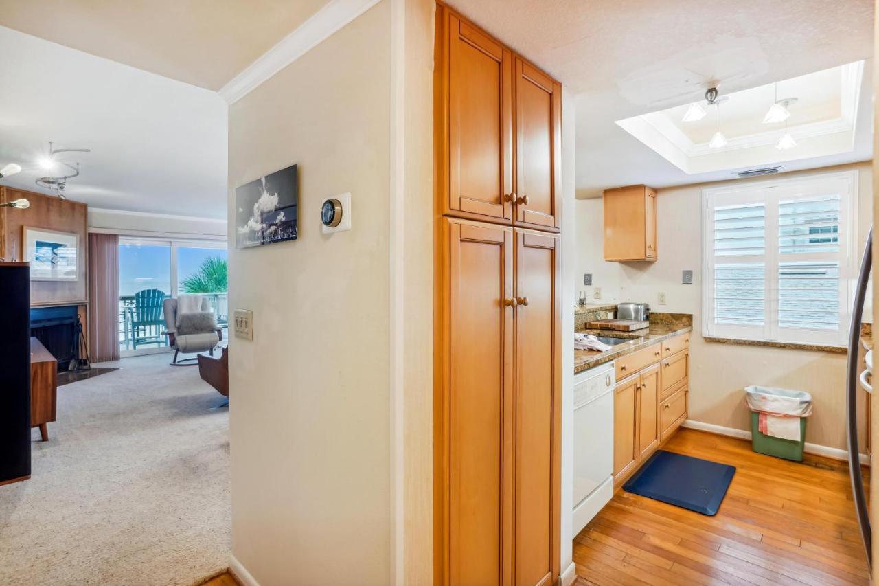 Pelican Pointe 3b * Clearwater Beach