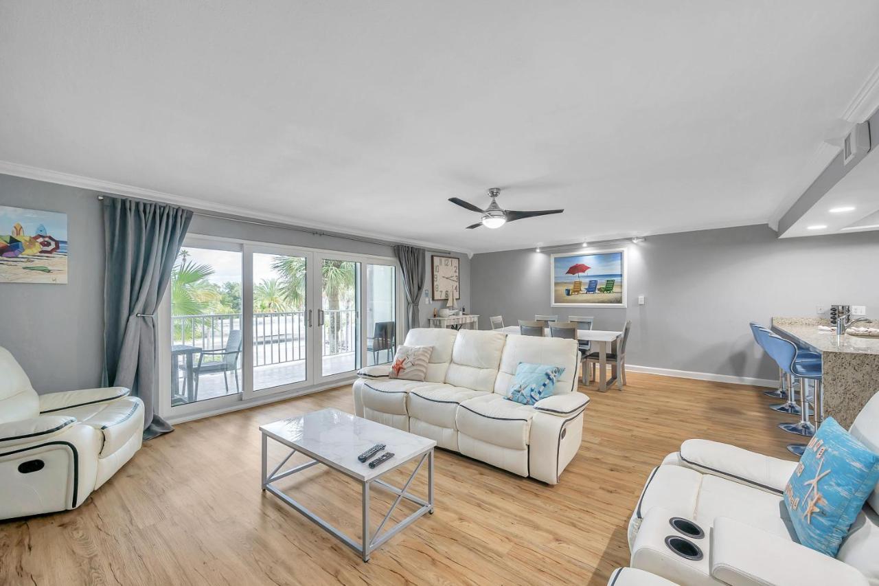 Apartment 2 104 Clearwater Beach