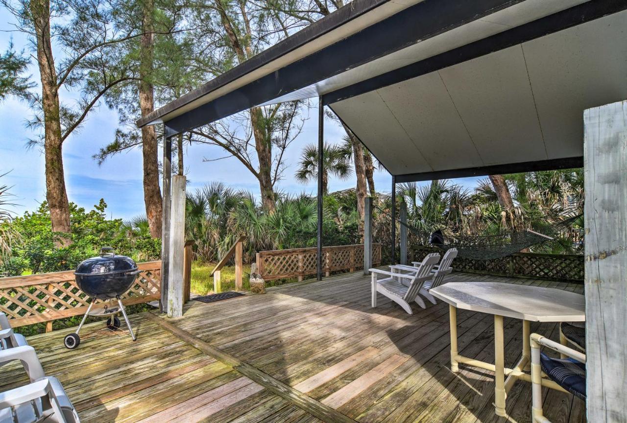 Beachfront Indian Rocks Escape With Ocean View Deck! *