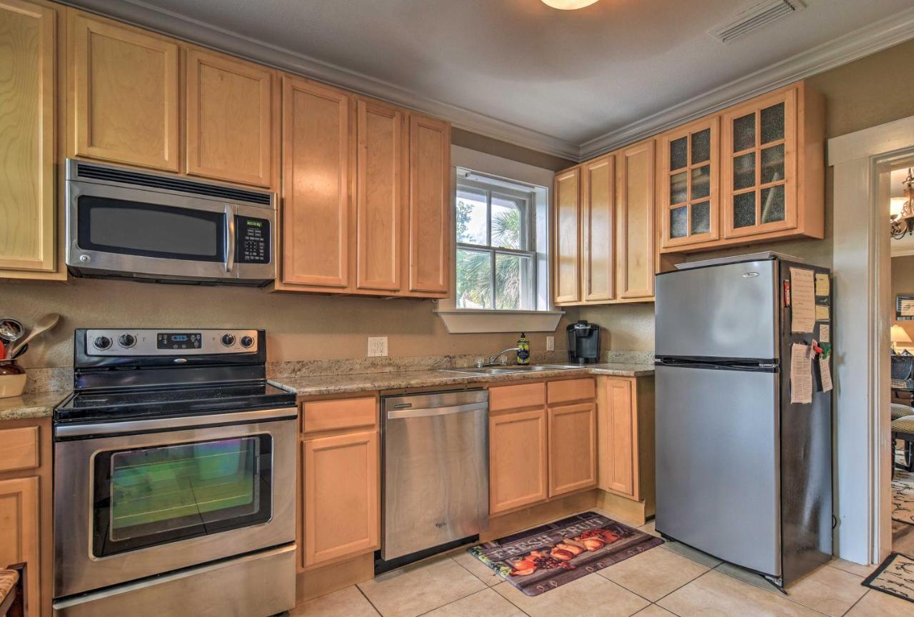 Beachfront Indian Rocks Escape With Ocean View Deck! Clearwater Beach