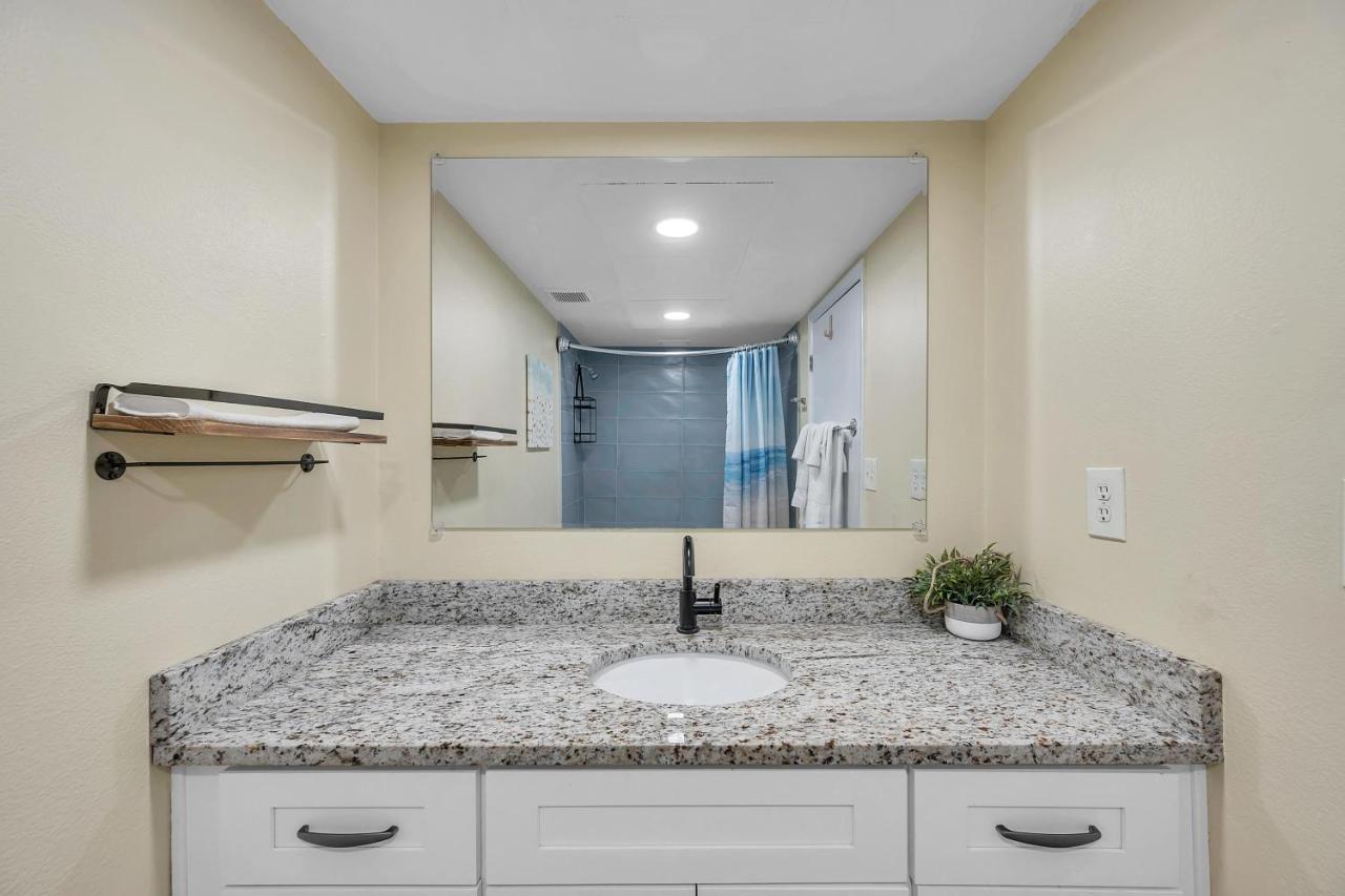 2 104 Clearwater Beach