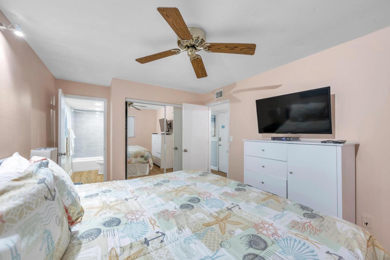 Apartment 2 104 Clearwater Beach