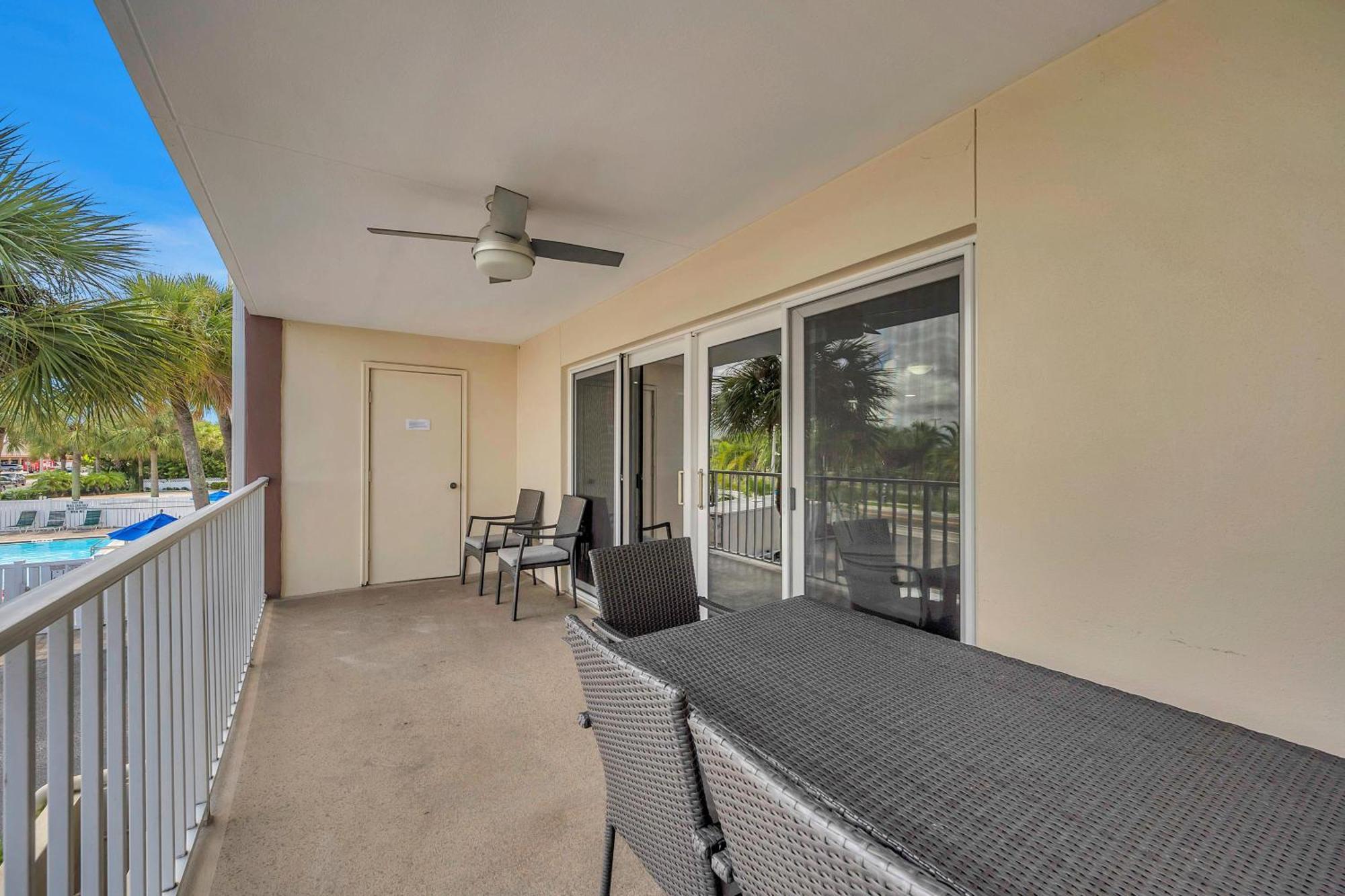 Apartment 2 104 *