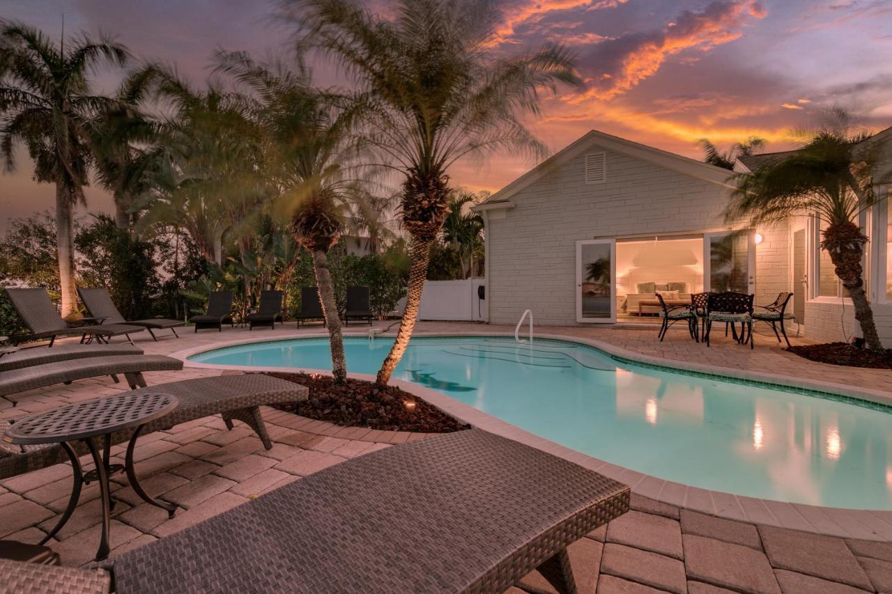 Paradise Point - Secluded Waterfront Oasis Near The Clearwater Beach