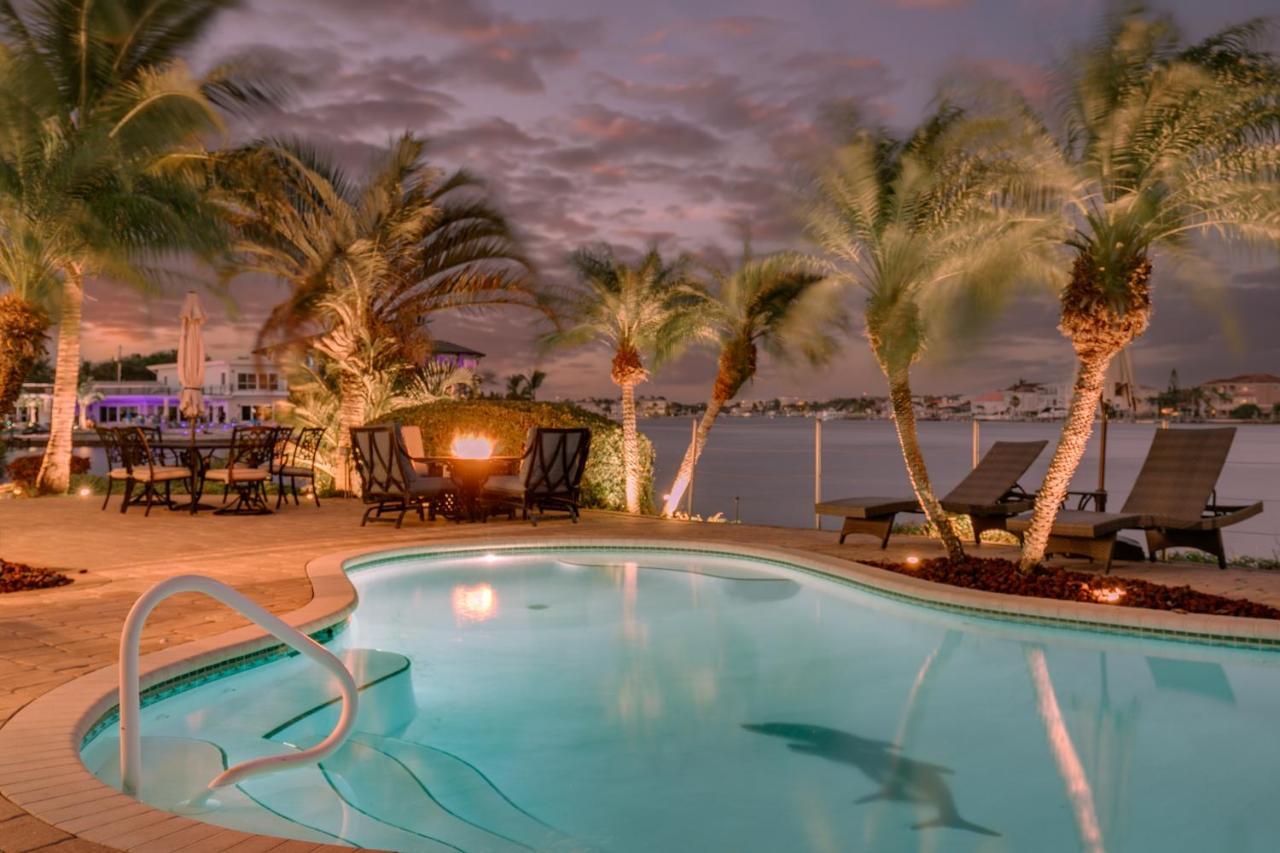 Paradise Point - Secluded Waterfront Oasis Near The Holiday home Clearwater Beach
