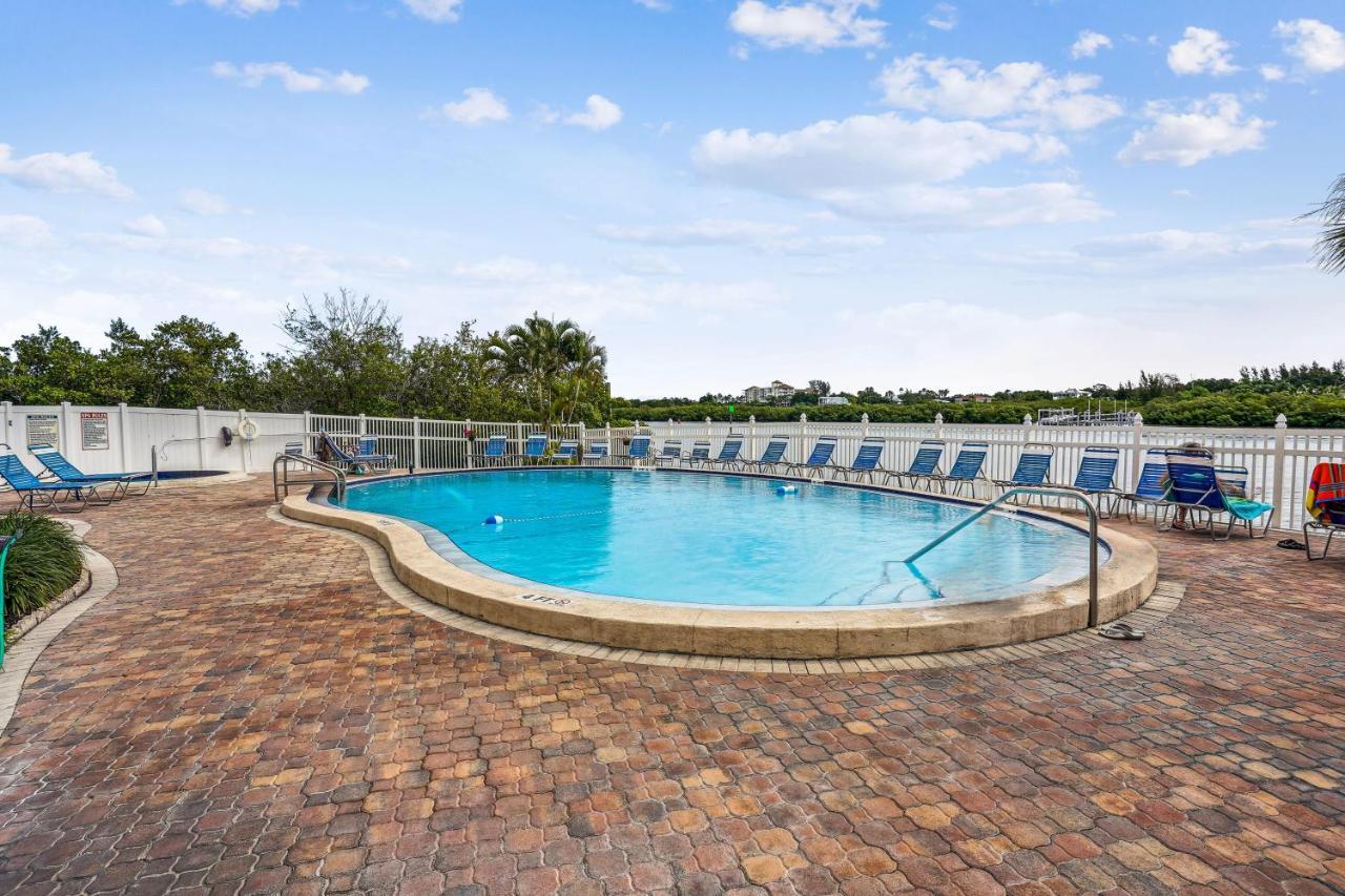 Bayshore Yacht & Tennis 314 *