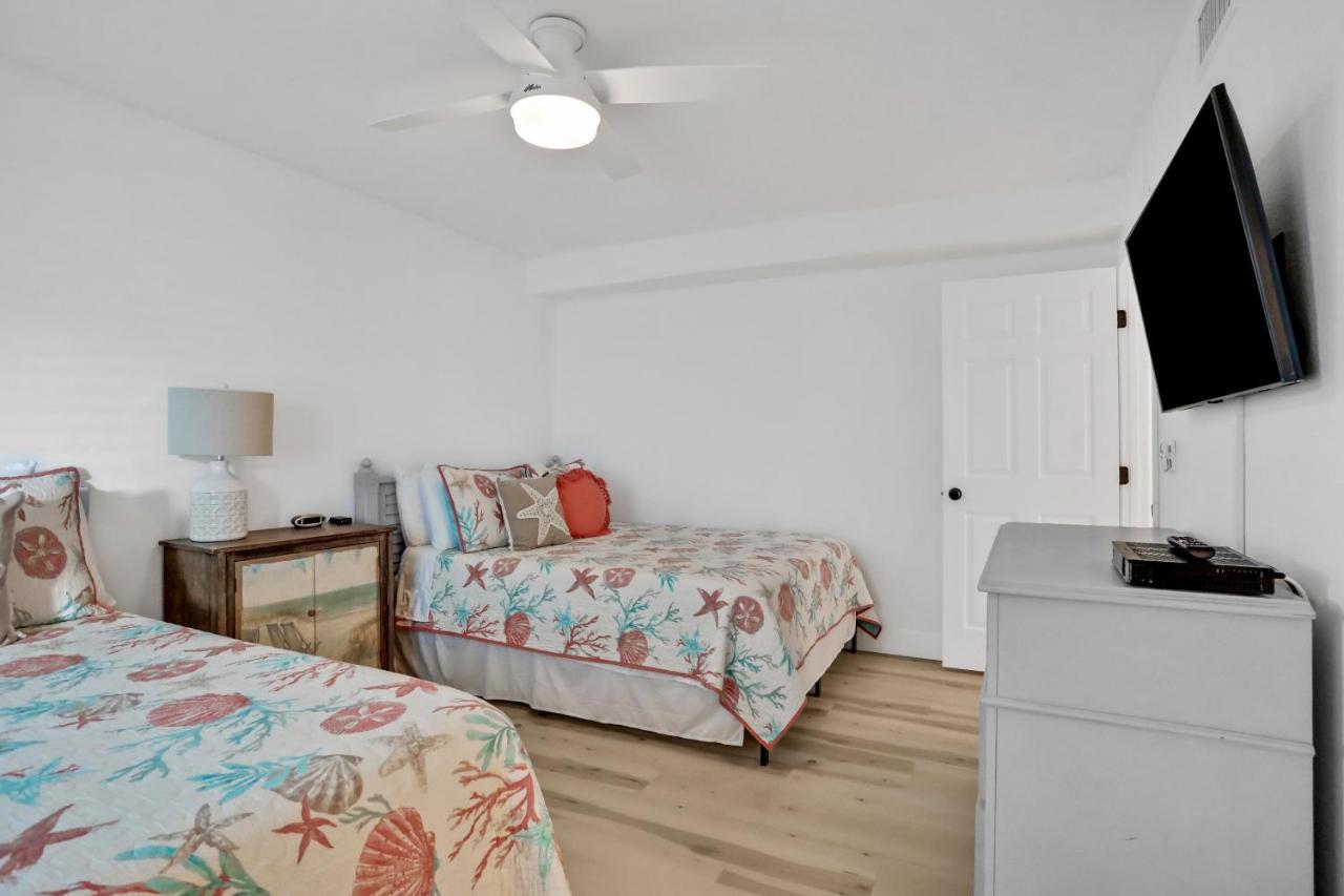 Dollar 501 * Clearwater Beach