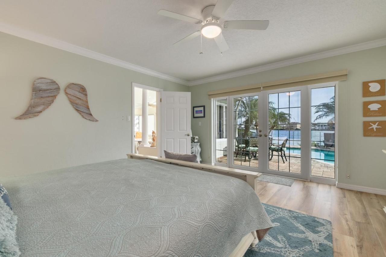 Holiday home Paradise Point - Secluded Waterfront Oasis Near The *