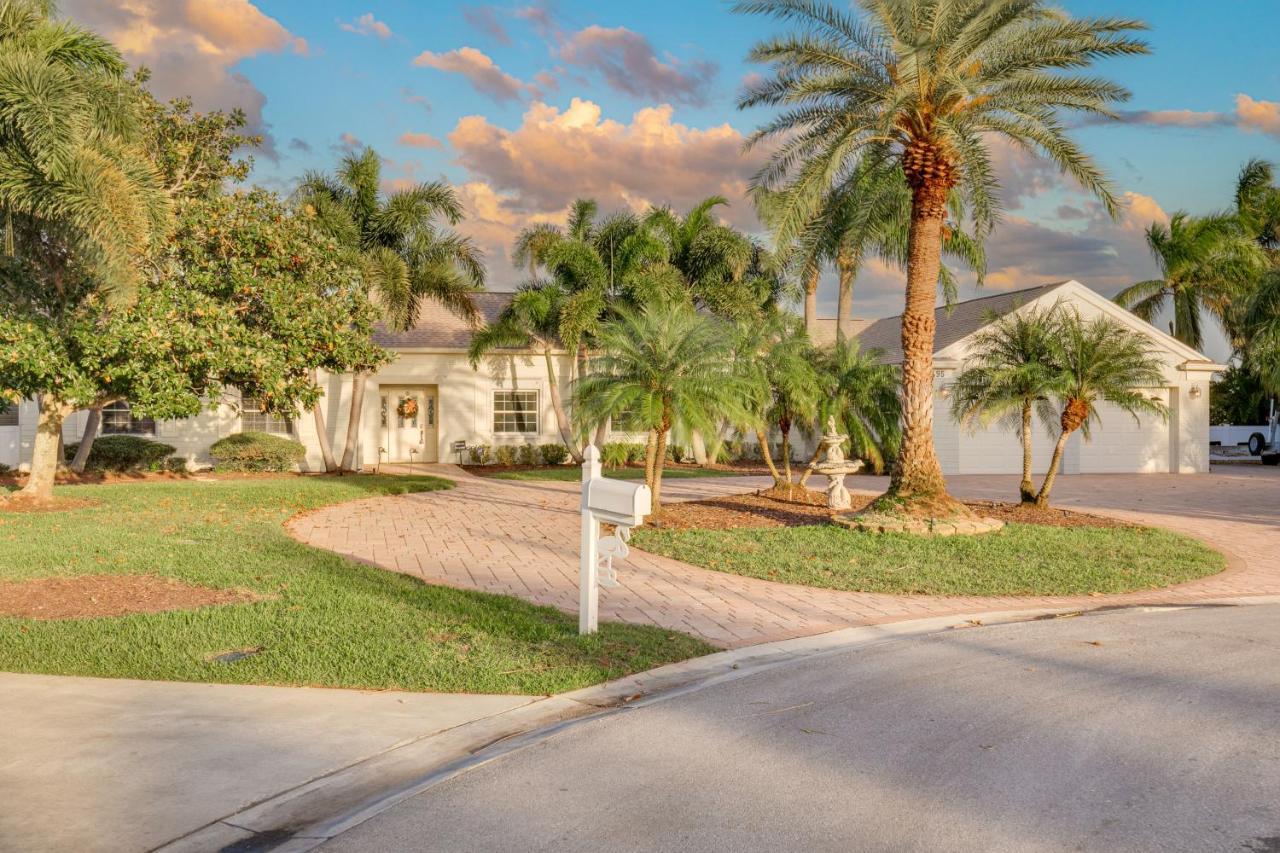 Paradise Point - Secluded Waterfront Oasis Near The Holiday home *
