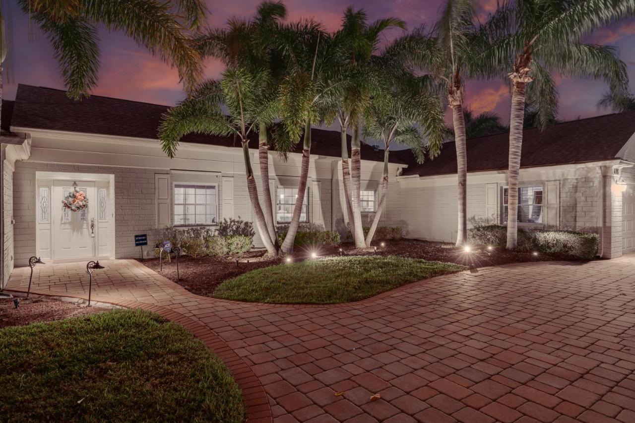 Holiday home Paradise Point - Secluded Waterfront Oasis Near The *