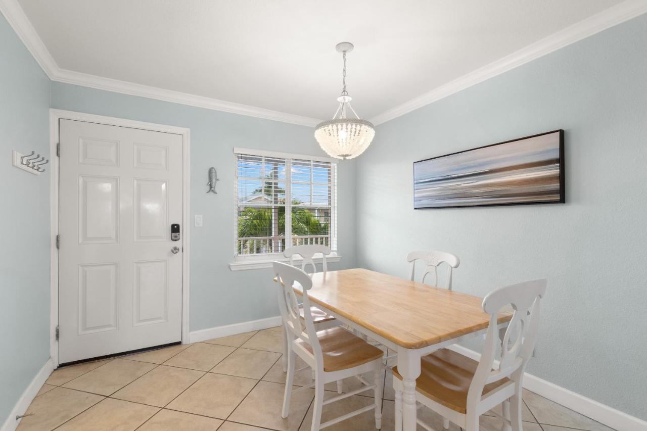 Bare Foot A212 Apartment Clearwater Beach