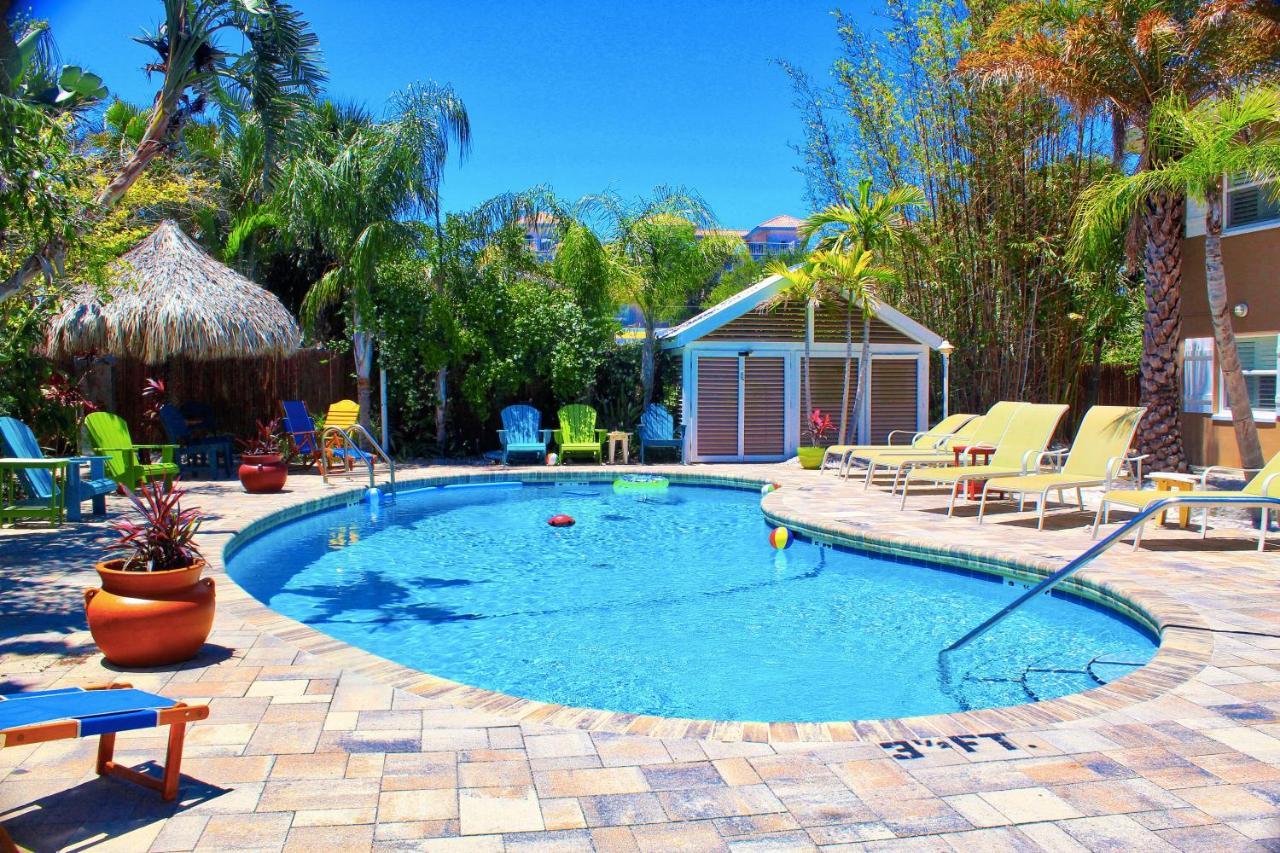 Coconut Grove 8