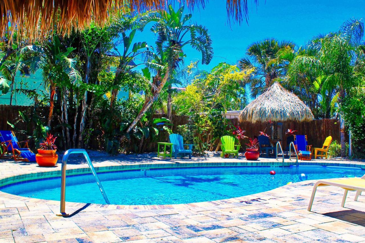 Coconut Grove 8