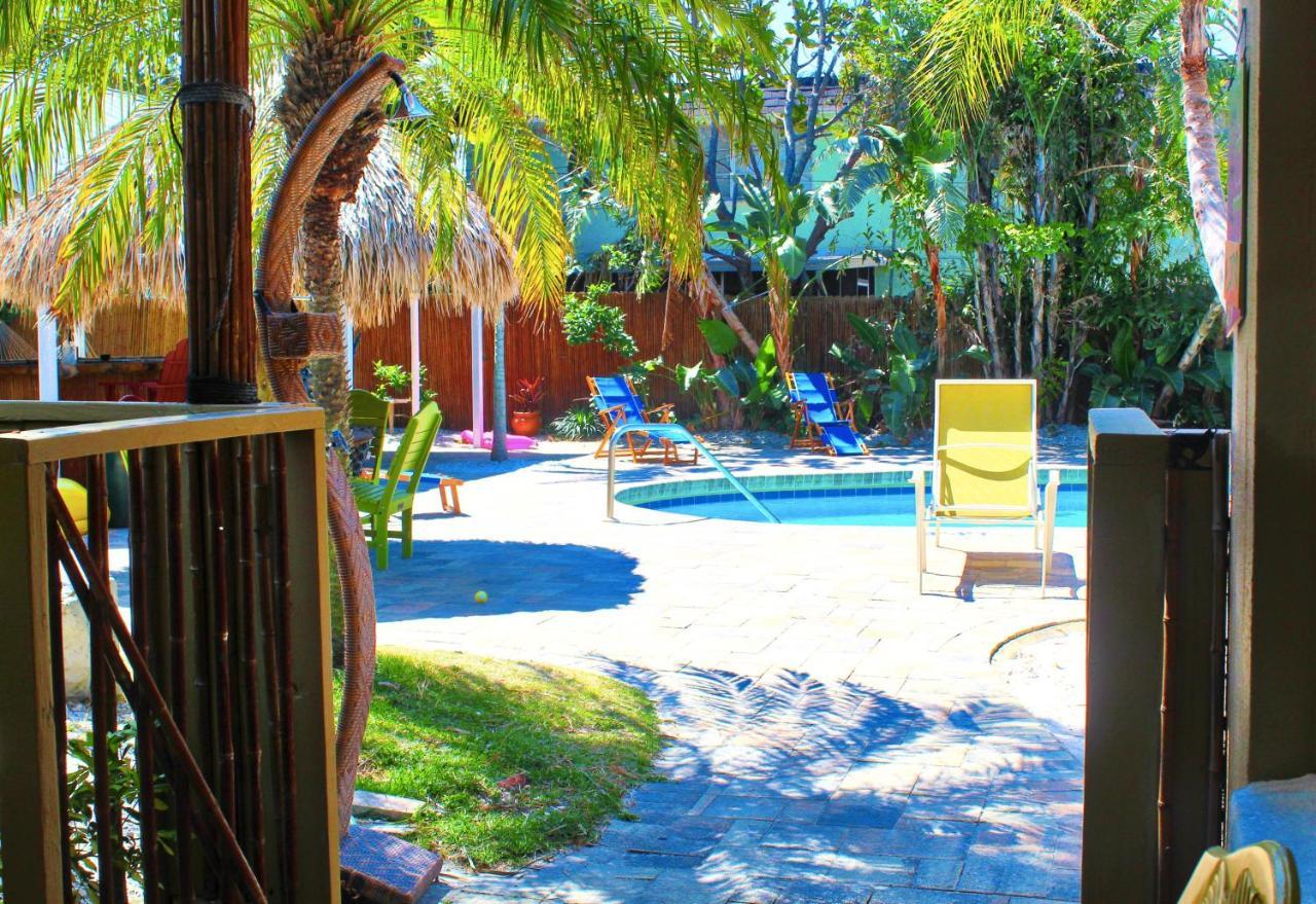 Coconut Grove 8 Apartment *