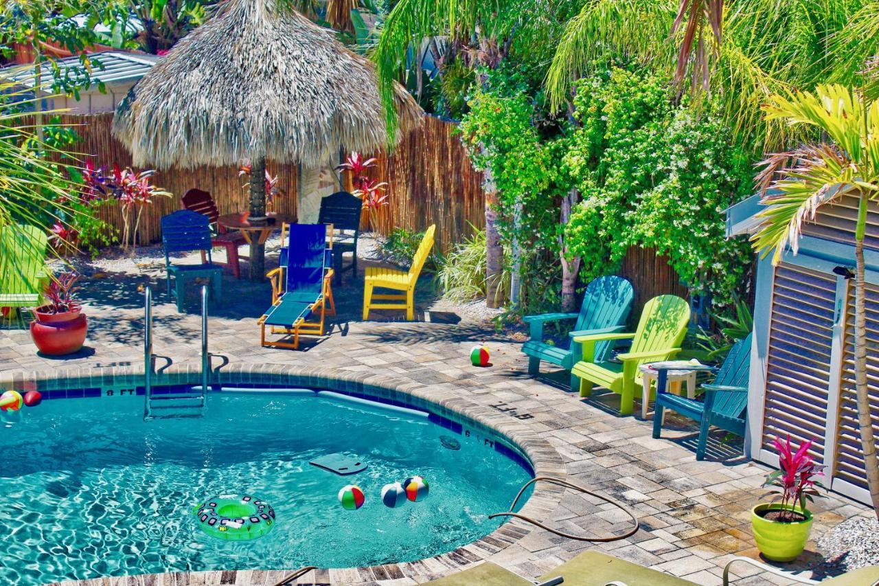 Coconut Grove 8 Clearwater Beach
