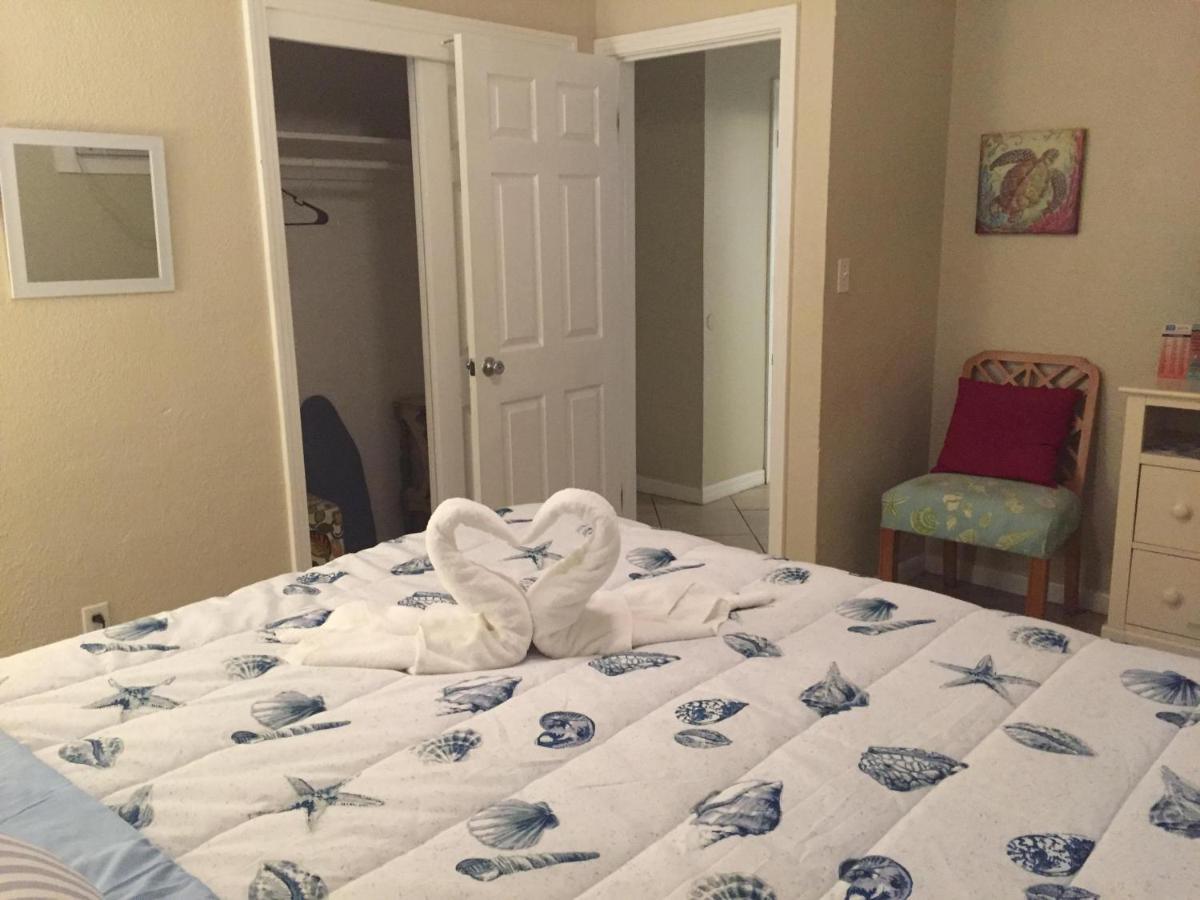 Coconut Grove 5 Apartment