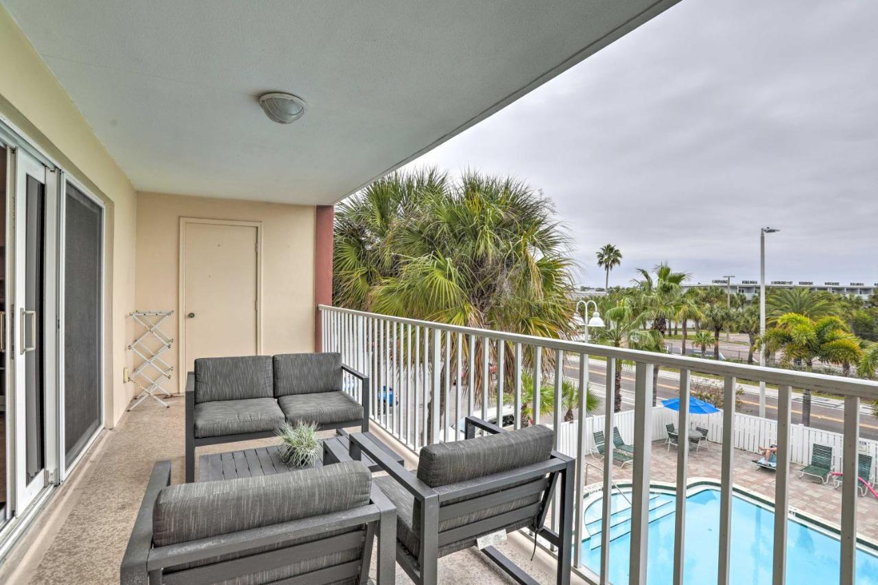 Indian Shores With 2 Balconies And Pool Access! Apartment *