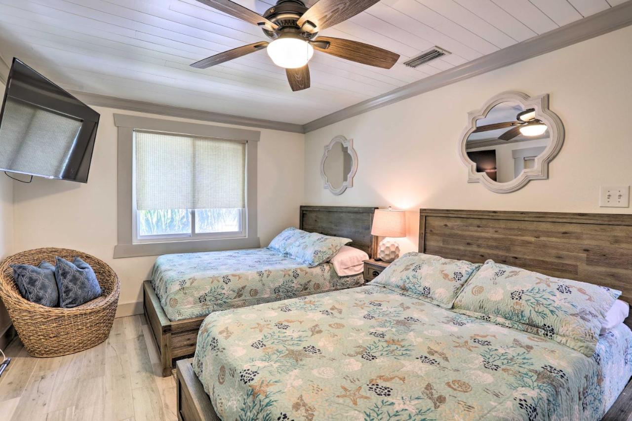 Walk To With Deck In Indian Shores