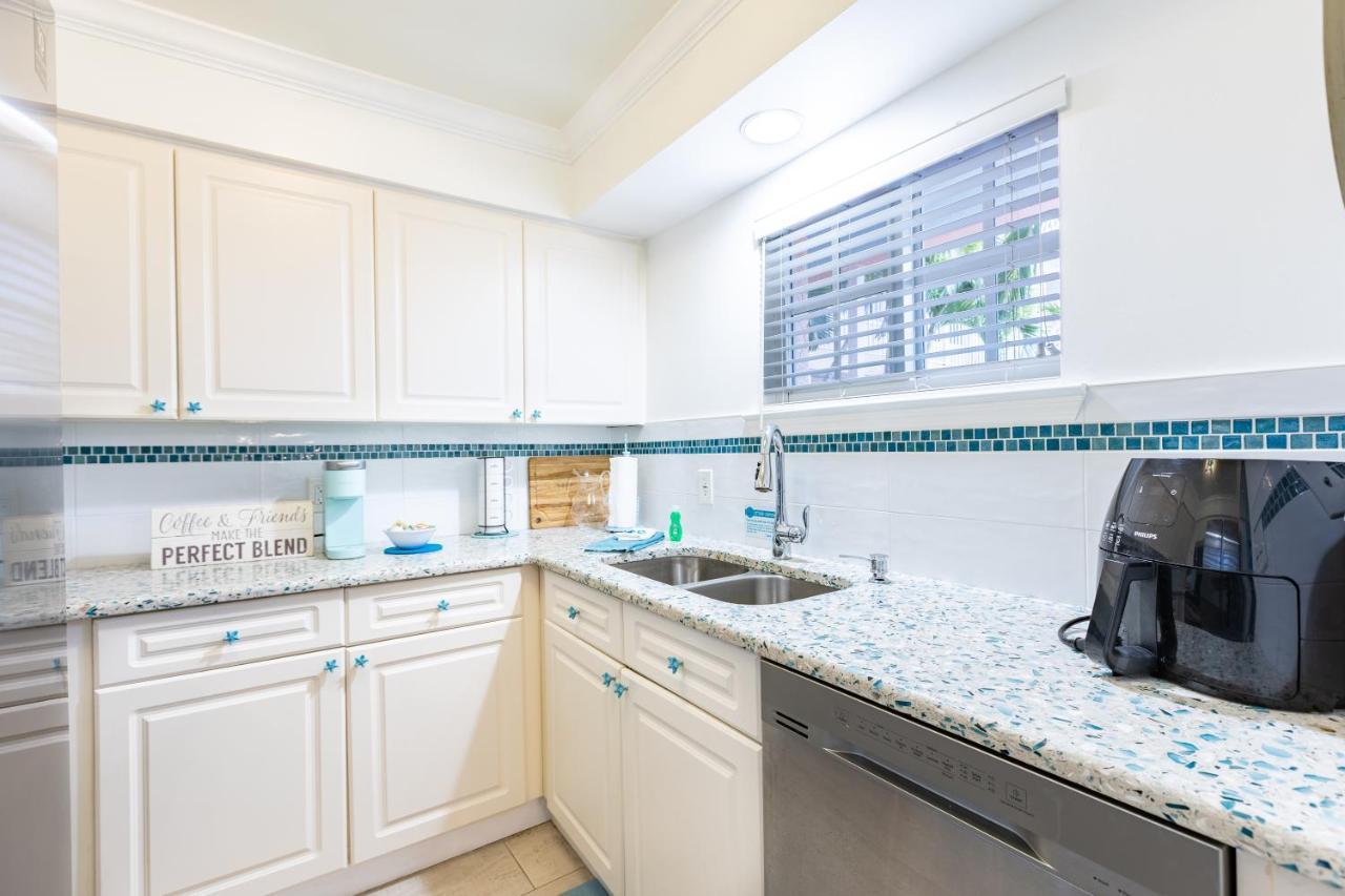Apartment In Paradise -beach And Intracoastal Waterway Clearwater Beach