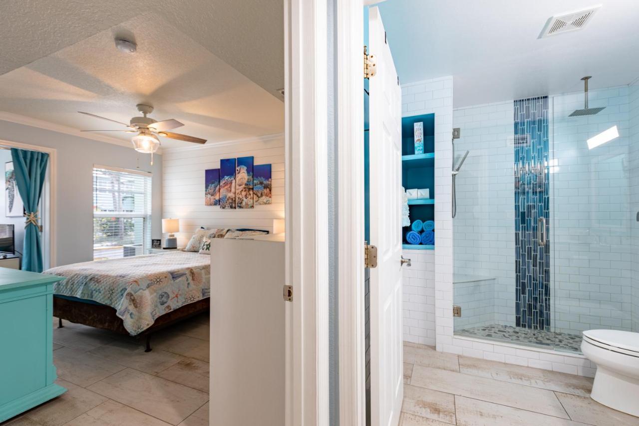 In Paradise -beach And Intracoastal Waterway Clearwater Beach