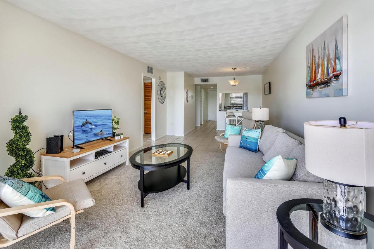 Bayshore Yacht & Tennis 314