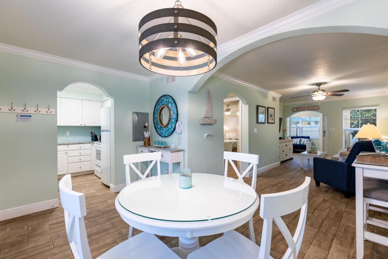 Gorgeous Coastal Barefoot Beach Indian Shore * Clearwater Beach