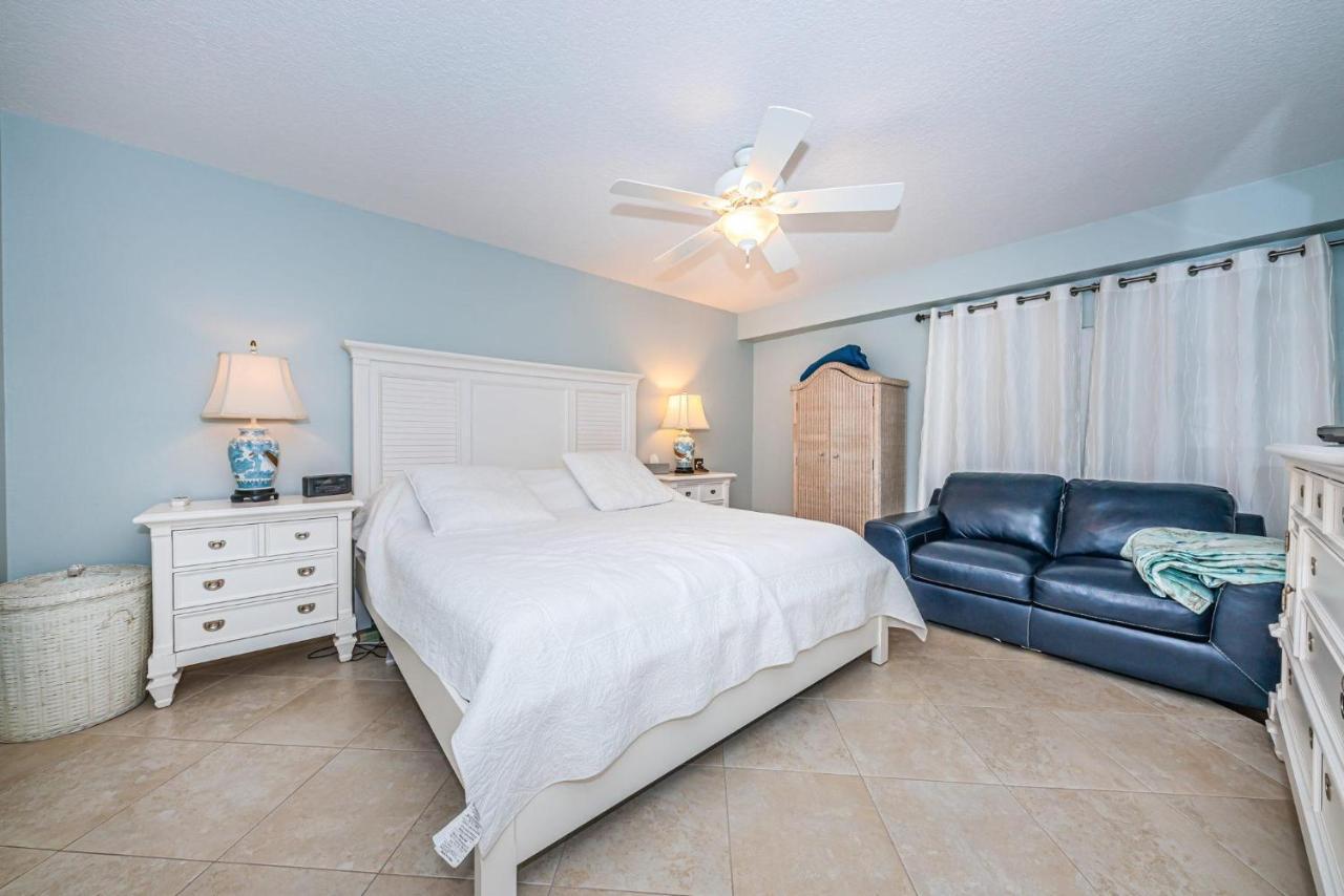 Pier House #504 *